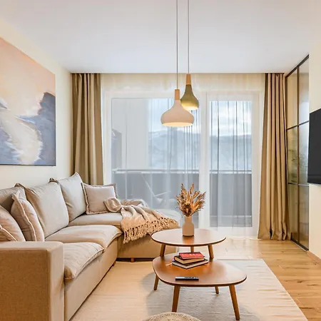 Apartment Cozy Elegant With Mountain Views & Parking Brasov