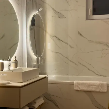 Cozy Elegant With Mountain Views & Parking Braszów