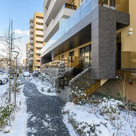 Apartment Cozy Elegant With Mountain Views & Parking Brasov