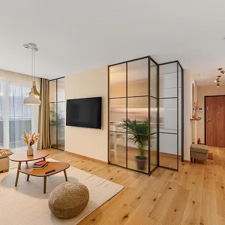 Cozy Elegant With Mountain Views & Parking Apartament *