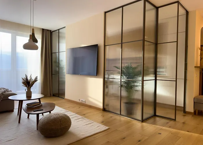 Apartment Cozy Elegant With Mountain Views & Parking *