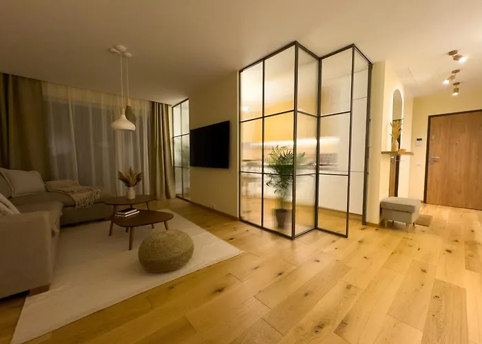 Lägenhet Cozy Elegant With Mountain Views & Parking *