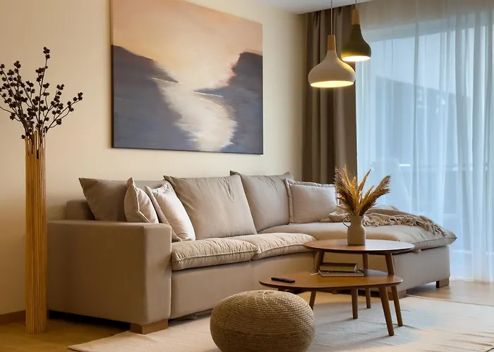 Lägenhet Cozy Elegant With Mountain Views & Parking