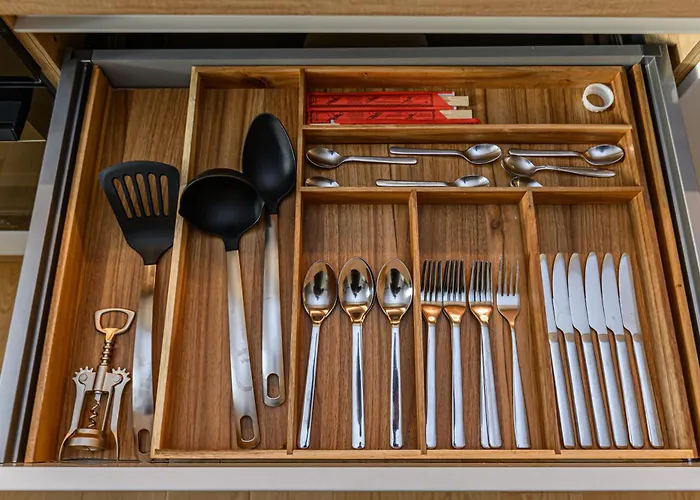 Lägenhet Cozy Elegant With Mountain Views & Parking *