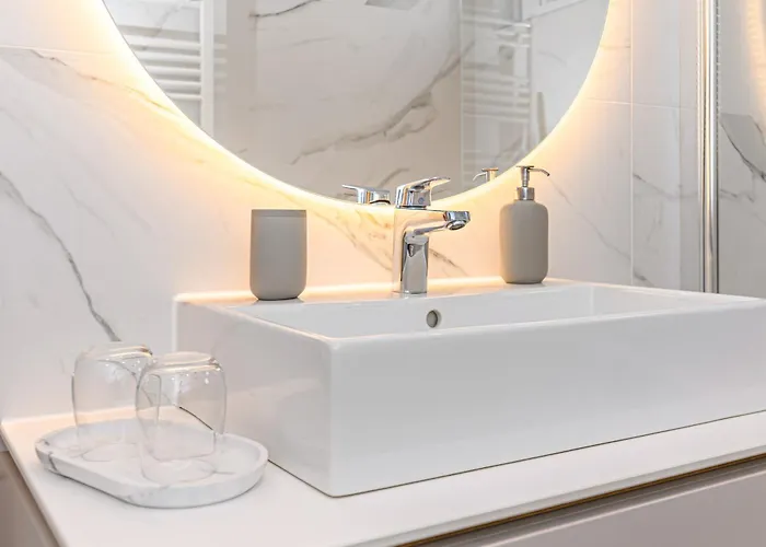 Cozy Elegant With Mountain Views & Parking Braşov