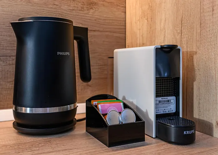 Cozy Elegant With Mountain Views & Parking